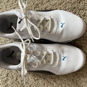 Puma spike-less golf shoes